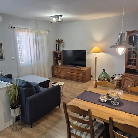 Apartament Danica Sunshine *
